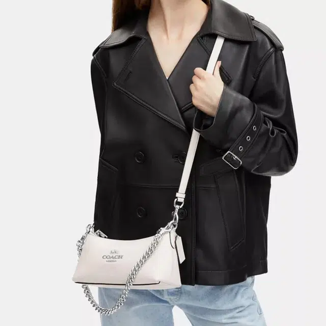 COACH Charlotte 25 Logo
