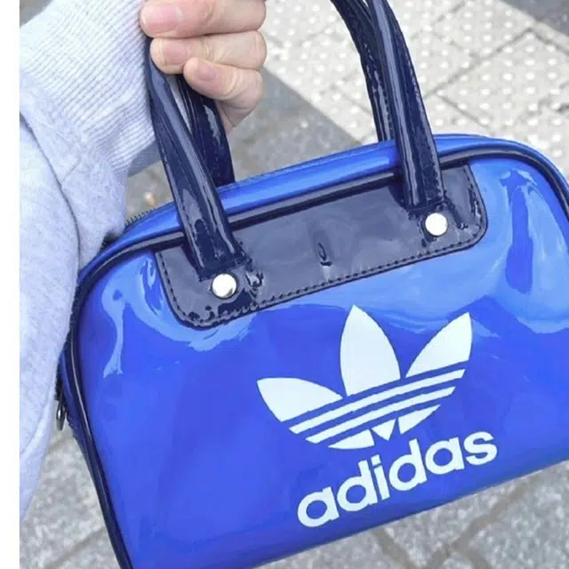 adidas originals Logo