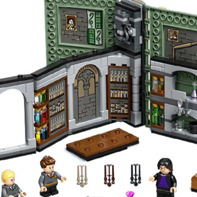 LEGO 76383