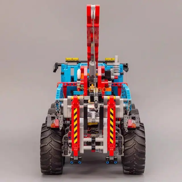 LEGO 6X6 42070