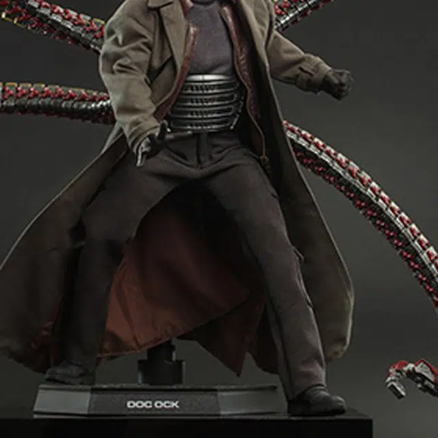 Hot Toys 31.5cm