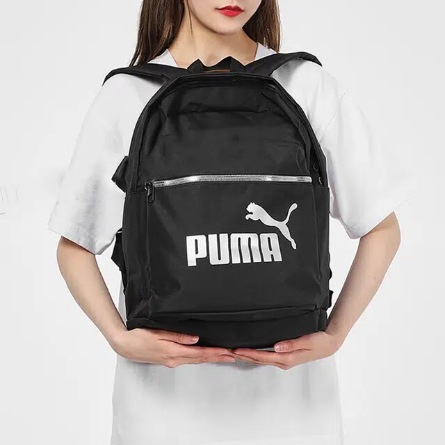 PUMA Core Base College bagLogo