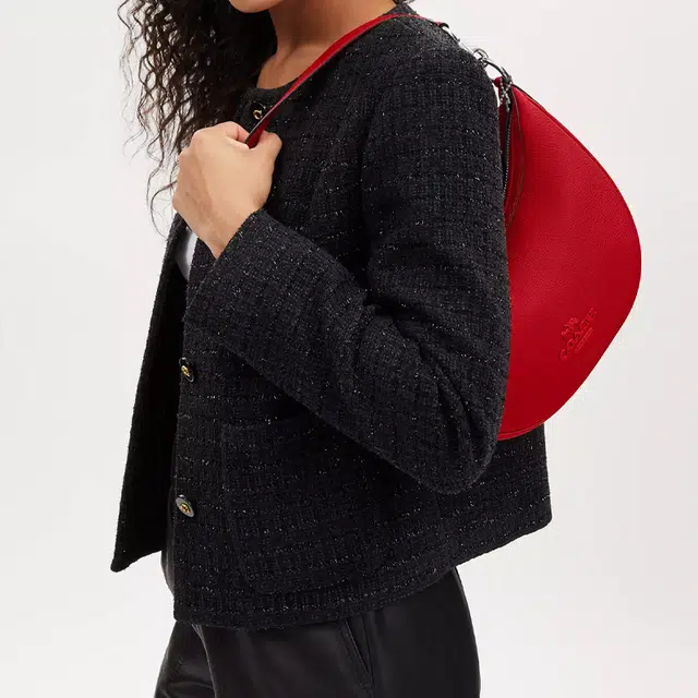 COACH Aria 26
