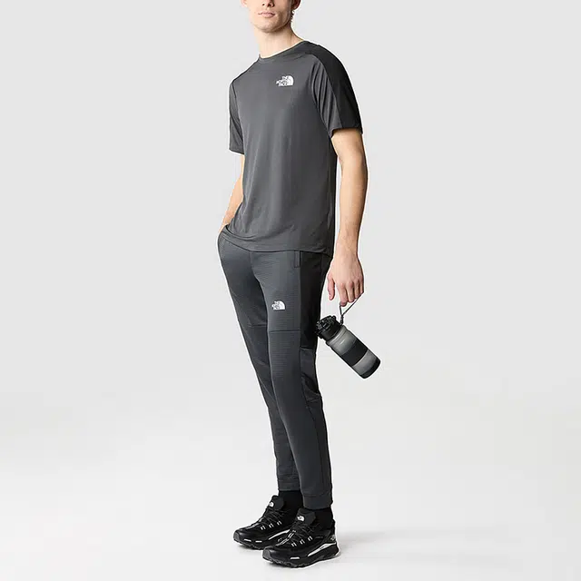THE NORTH FACE MOUNTAIN ATHLETICS LogoT