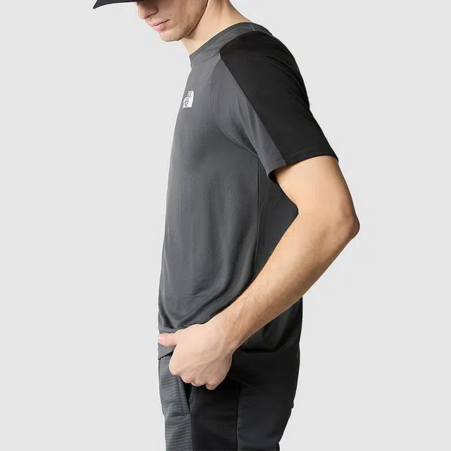 THE NORTH FACE MOUNTAIN ATHLETICS LogoT