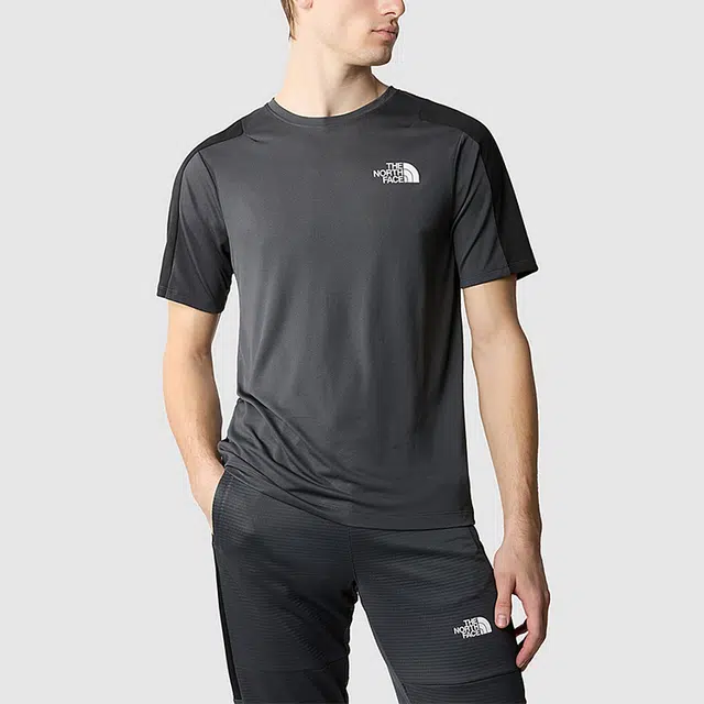 THE NORTH FACE MOUNTAIN ATHLETICS LogoT