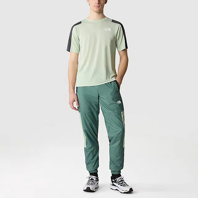 THE NORTH FACE MOUNTAIN ATHLETICS LogoT