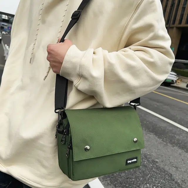 捷朗仕 日系复古街头 帆布 单肩斜挎包 男女同款情侣款 黄拼绿/绿色/黑色