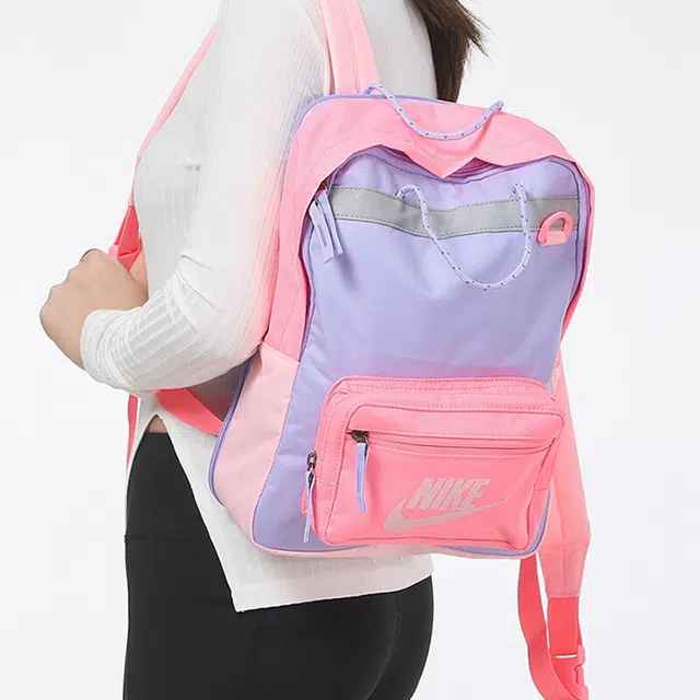 Nike Tanjun