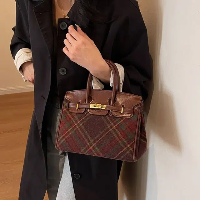 凡思曼 复古大容量通勤 毛呢 凯莉包斜挎包 中号 女款 红格 绿格