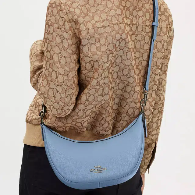COACH Aria 26