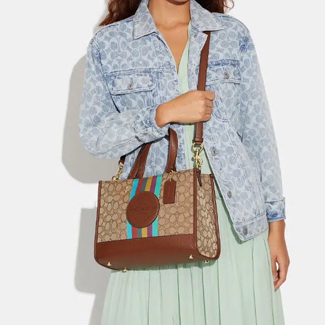 COACH Dempsey 30 Tote
