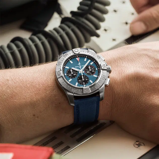 BREITLING 300 44mm AB0147101C1X1