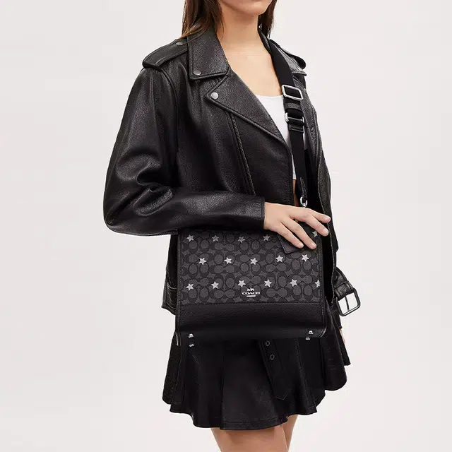 COACH Dempsey 29 Tote