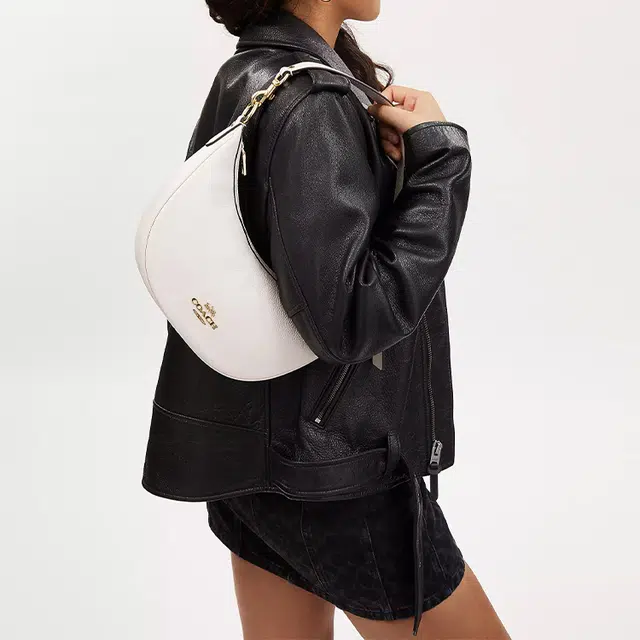 COACH Aria Shoulder Bag 26 Logo