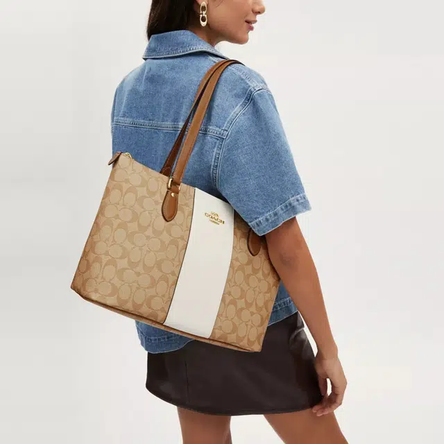 COACH Gallery 37 Tote