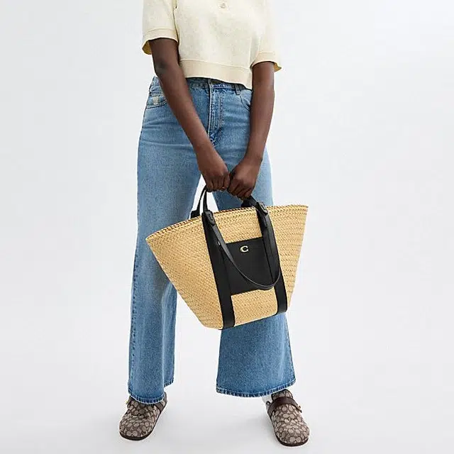COACH Starw Pocket 28 Tote