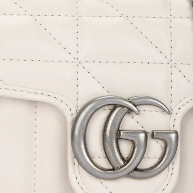 GUCCI GG Marmont G 16