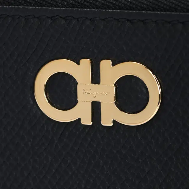 FERRAGAMO
