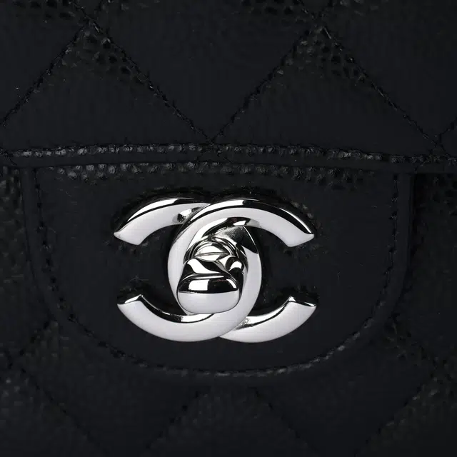 Chanel Classic Flap Medium Black