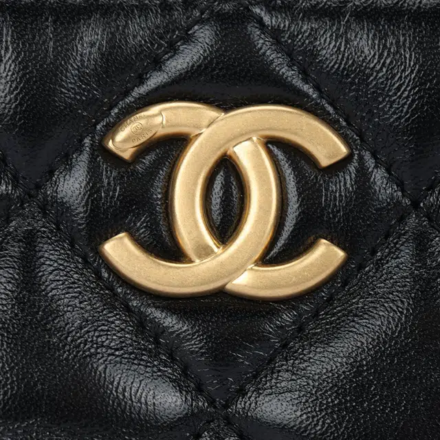 CHANEL 25S Logo