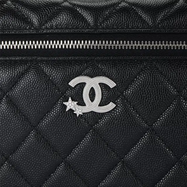 CHANEL 25B LP Logo