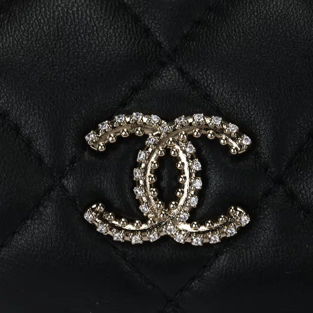 CHANEL 25B
