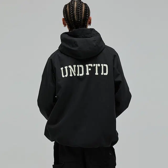 UNDEFEATED FW25 Logo