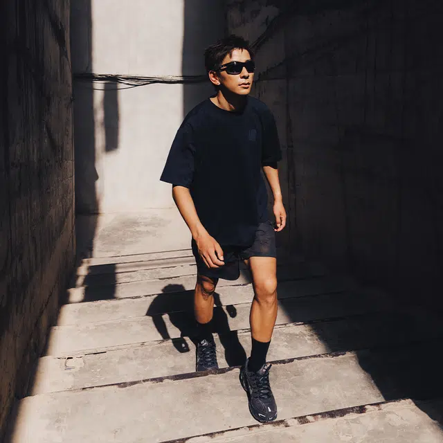 UNDEFEATED SPORT FW25 T