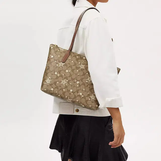 COACH City 29 Tote