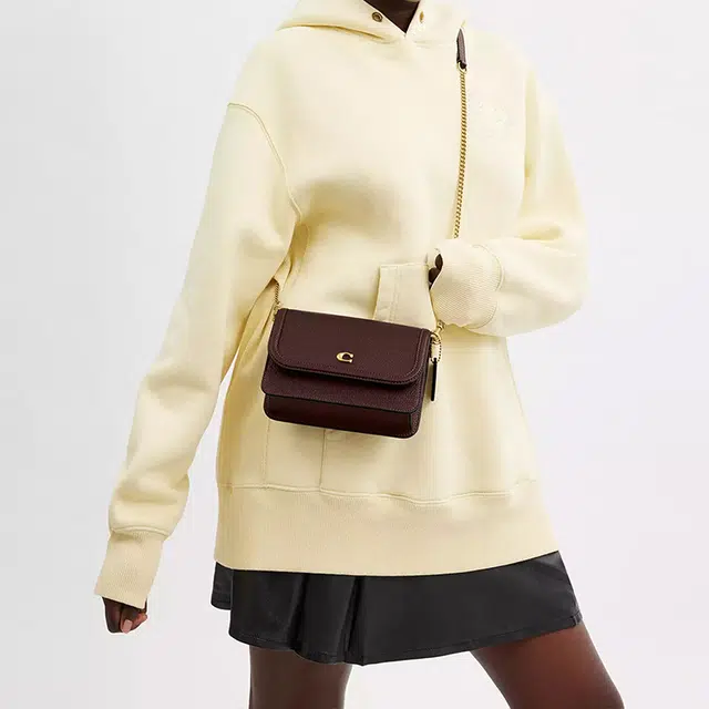 COACH Legacy 20
