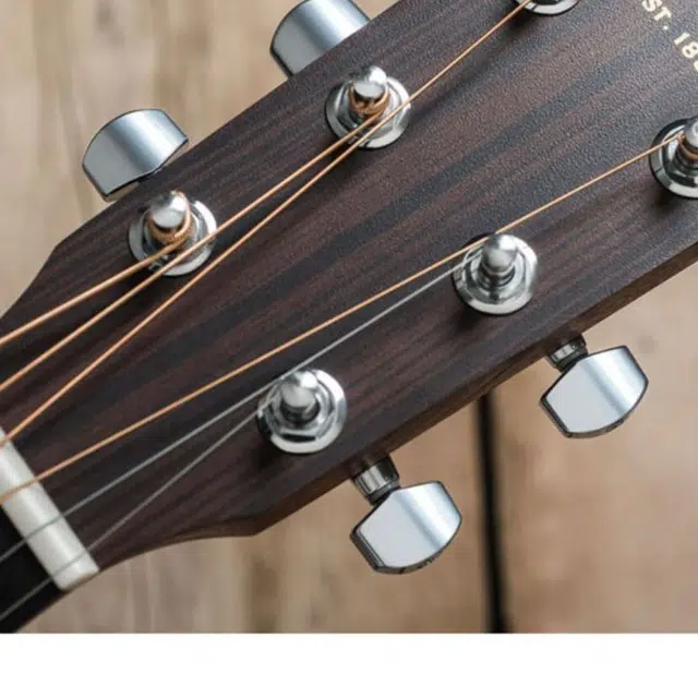 Martin() D12E