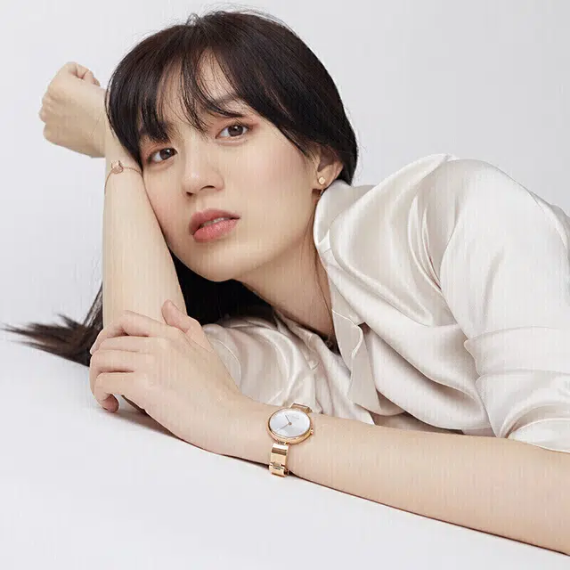CALVIN KLEIN 32mm 30