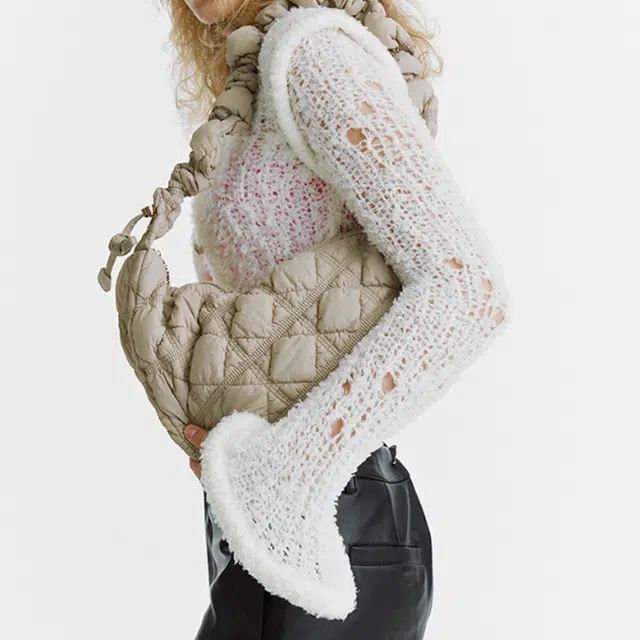 CARLYN COZY