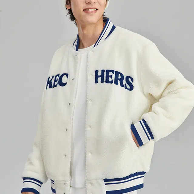 Skechers