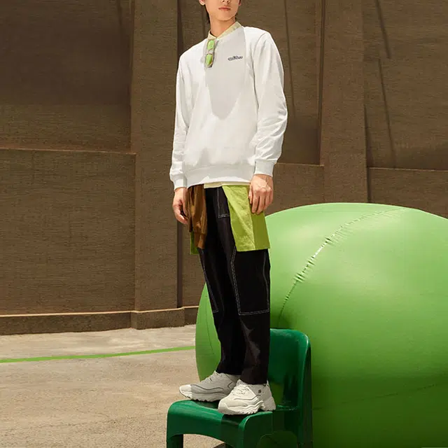 Skechers