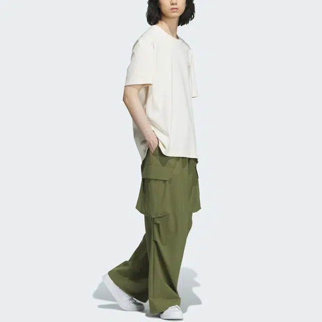 adidas originals Cargo Pants Logo