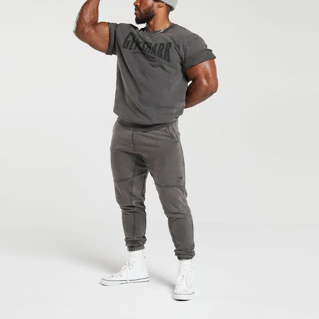GYMSHARK HERITAGE WASHED SHORT SLEEVE CREW LogoT
