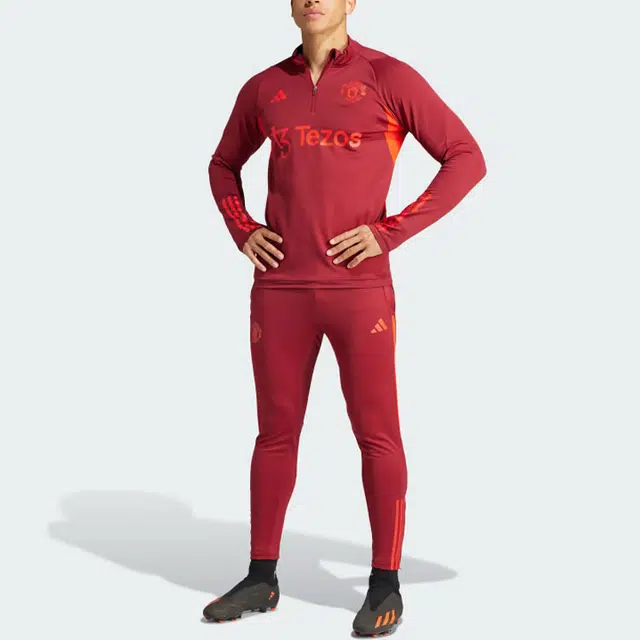 adidas Manchester United Tiro 23 Training Top