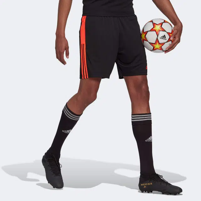 adidas Tiro Essentials Logo