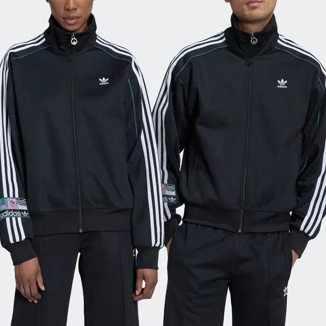 adidas originals Logo