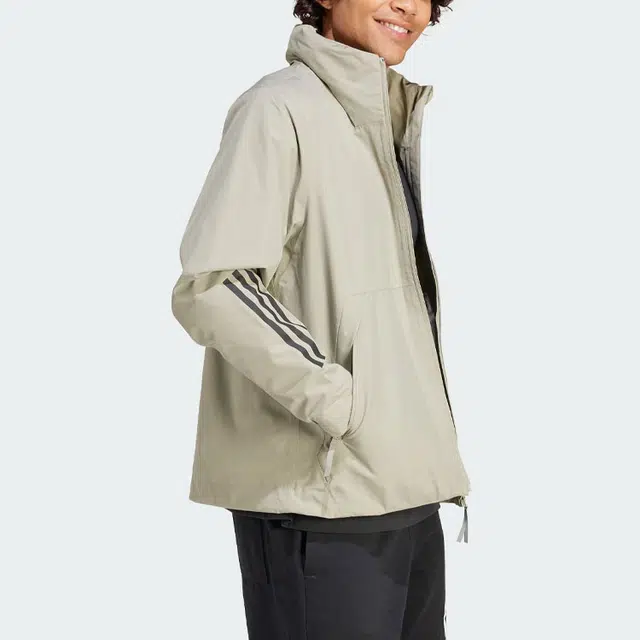 adidas Bsc 3-Stripes Rain.Rdy Jacket Logo