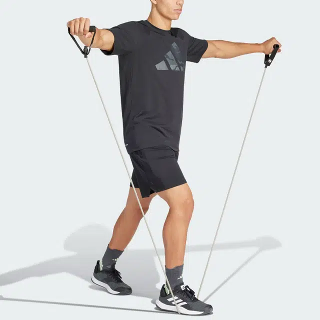 adidas Train Essentials Seasonal Brand Love Camo Tee LogoT
