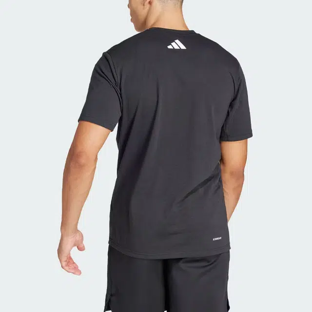 adidas Train Essentials Seasonal Brand Love Camo Tee LogoT