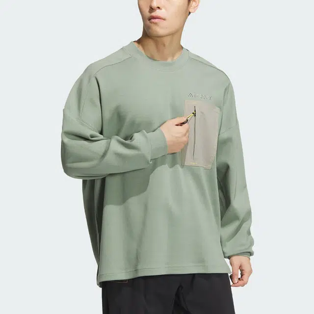 adidas x NATIONAL GEOGRAPHIC Crew Sweatshirt