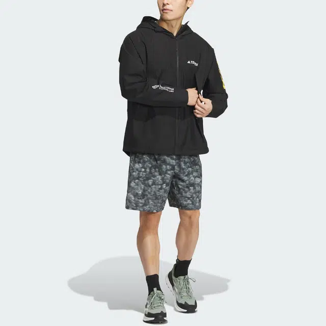 adidas x NATIONAL GEOGRAPHIC Gore-Tex