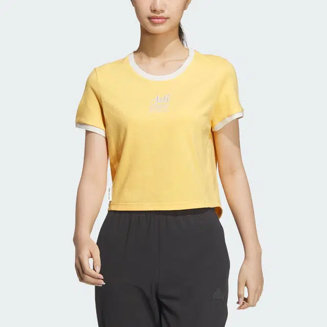 adidas SMALL LOGO T