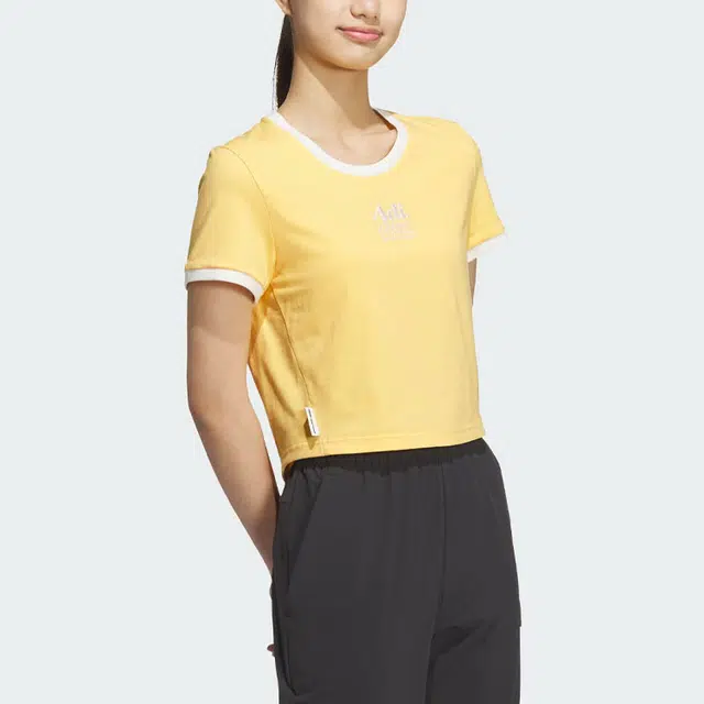 adidas SMALL LOGO T