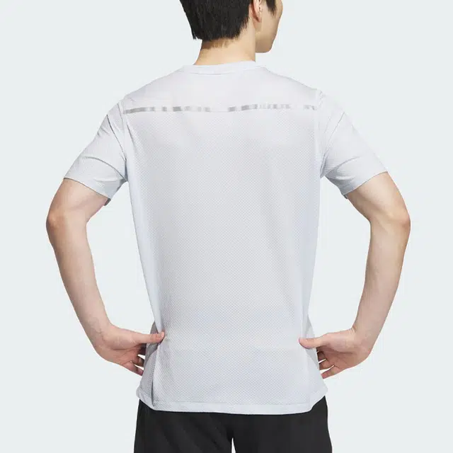 adidas T