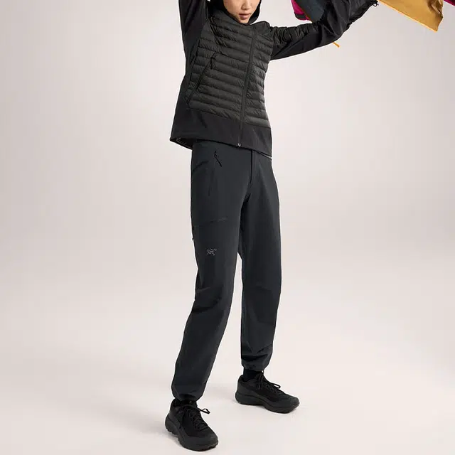Arcteryx Cerium Hybrid Hoody Logo